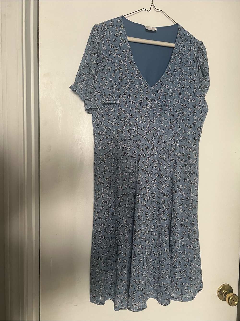 Siren Lily Blue Floral V-Neck Midi Dress